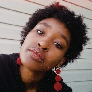 Meet your Posher, Elisha